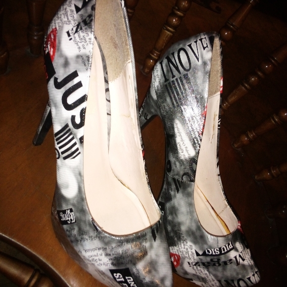 Heels - Picture 4 of 14